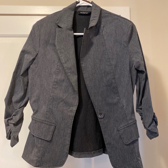 Blazer - Picture 1 of 1